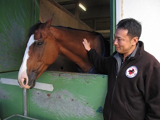 競技馬を支える獣医さんと装蹄師さん