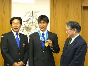 yumira_hyoukei_web2.jpg